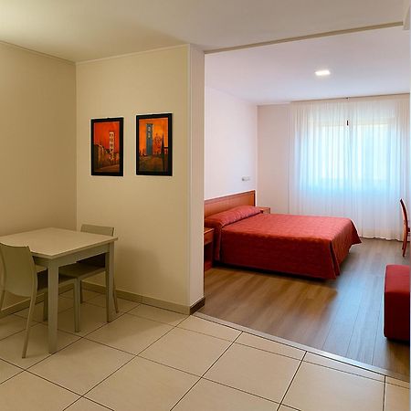 Hotel Ristorante la Solaria San Giovanni Rotondo Esterno foto