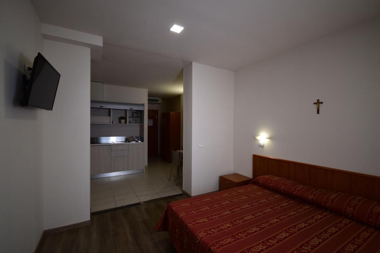 Hotel Ristorante la Solaria San Giovanni Rotondo Esterno foto