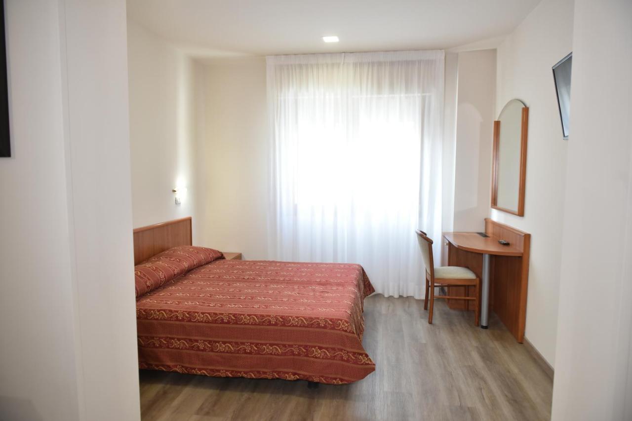 Hotel Ristorante la Solaria San Giovanni Rotondo Esterno foto