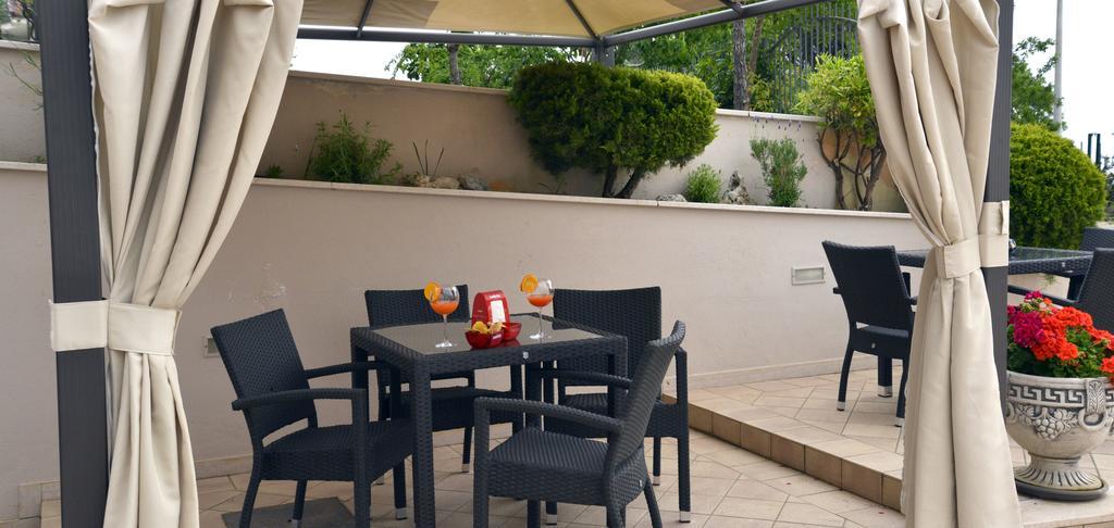 Hotel Ristorante la Solaria San Giovanni Rotondo Esterno foto