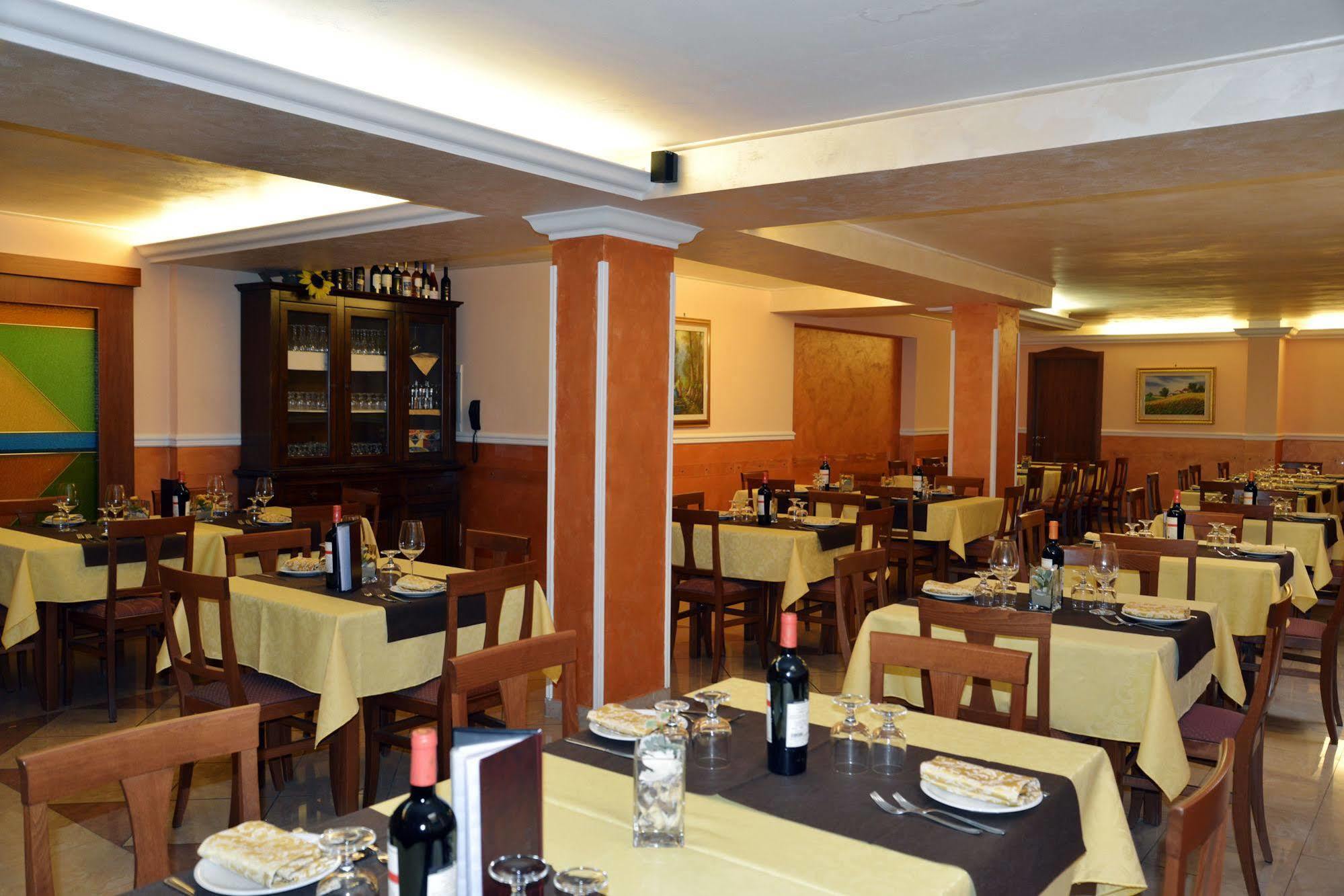 Hotel Ristorante la Solaria San Giovanni Rotondo Esterno foto