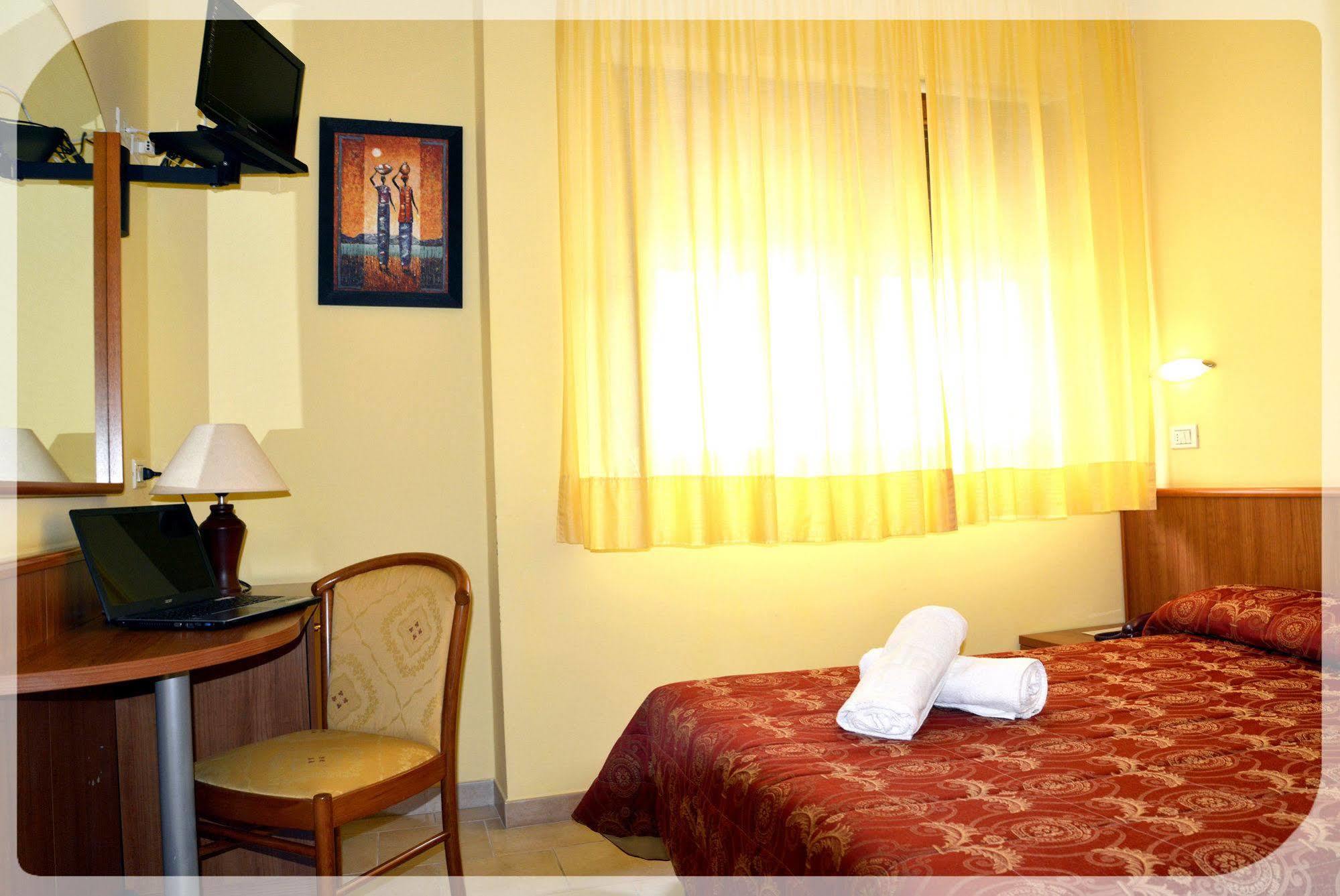 Hotel Ristorante la Solaria San Giovanni Rotondo Esterno foto
