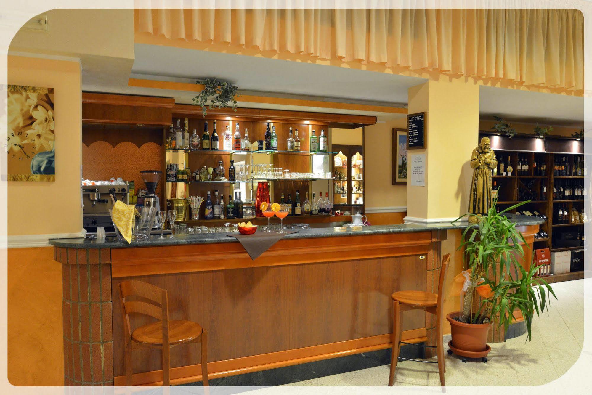 Hotel Ristorante la Solaria San Giovanni Rotondo Esterno foto