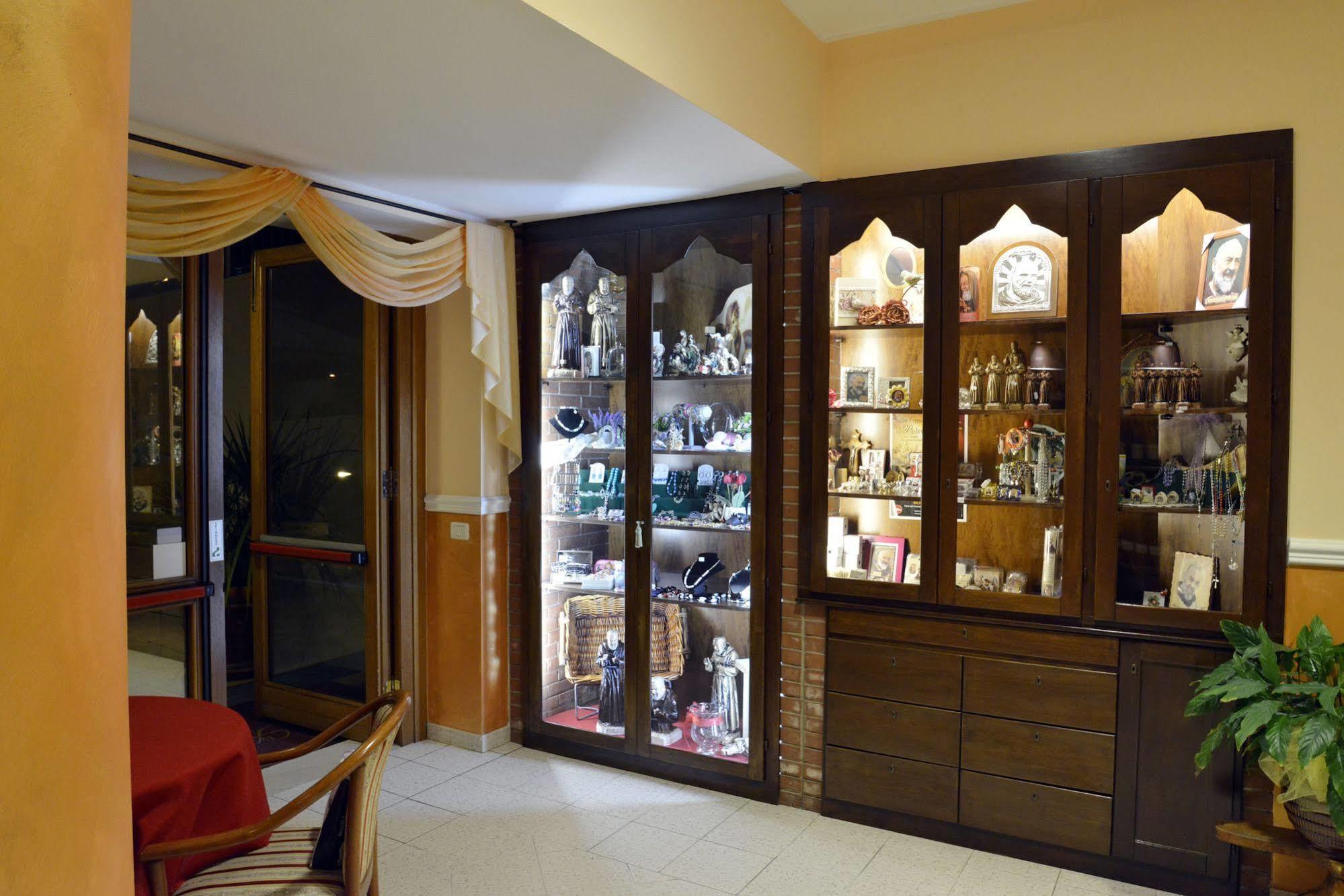 Hotel Ristorante la Solaria San Giovanni Rotondo Esterno foto